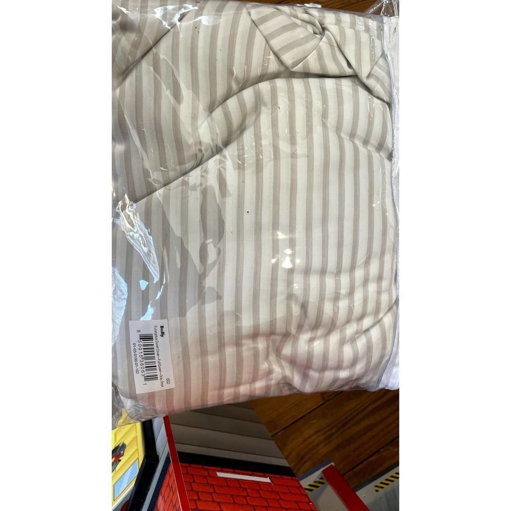 Buffy Breeze Eucalyptus Duvet Cover Full/ Queen: 90" x 90" Gray Stripe $149 MSRP - Picture 3 of 5